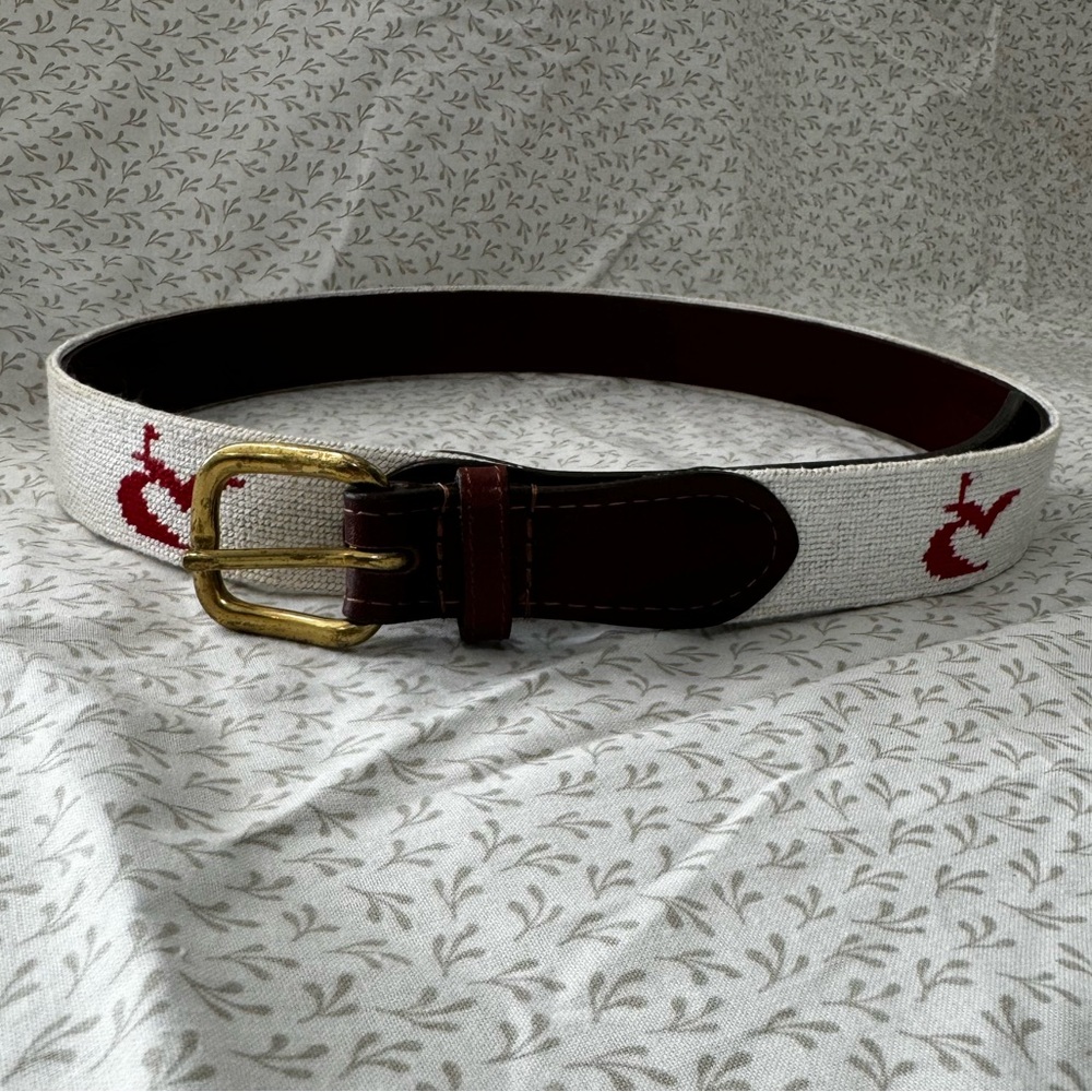 Smathers & Branson
hand-stitched needlepoint belt
Size 34, gently used